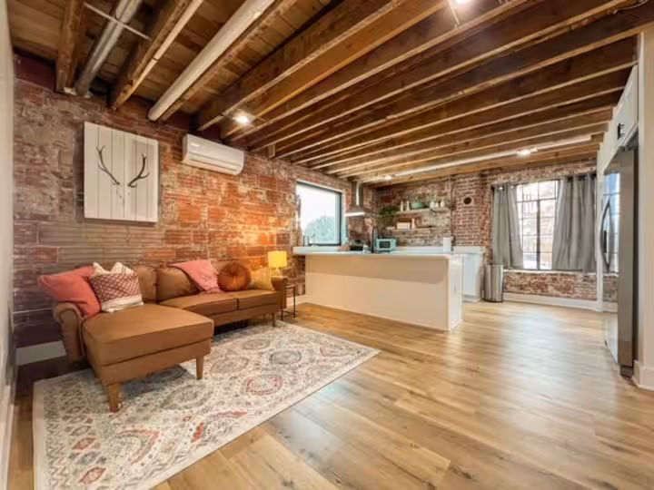 Lofts on Main - Where to Stay